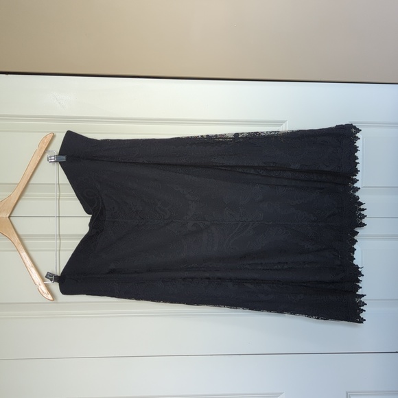 TORRID Black Stretch Lace Set with Top & Skirt SIZE 3 - Picture 3 of 4